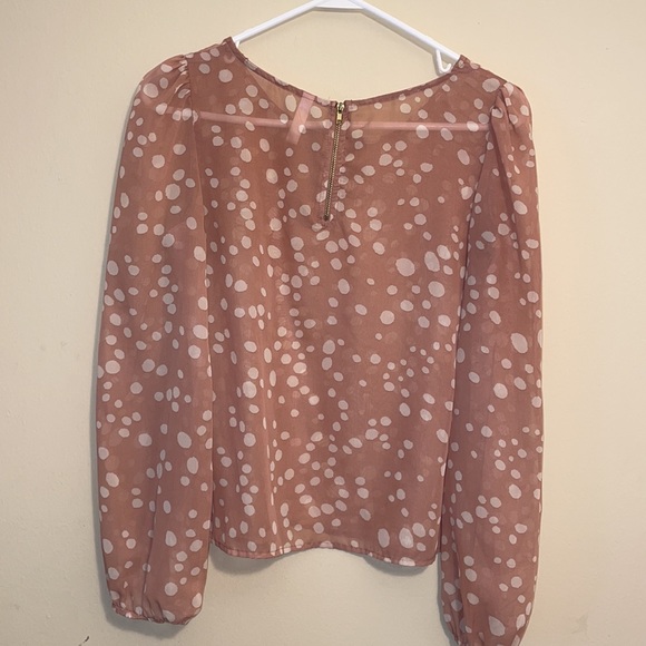 🥳Adorable Pink w/ White Polka Dots Blouse - sz M - Picture 6 of 6